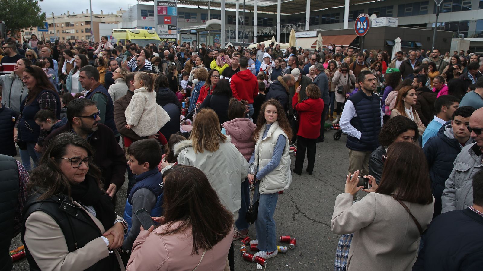 Fotos del arrastre de latas en Algeciras