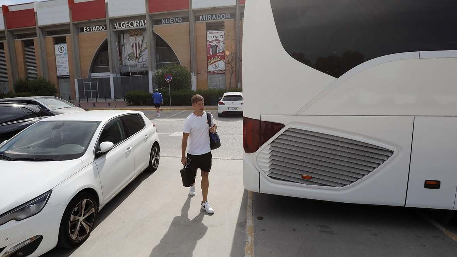 Las fotos de la salida del Algeciras CF hacia Murcia