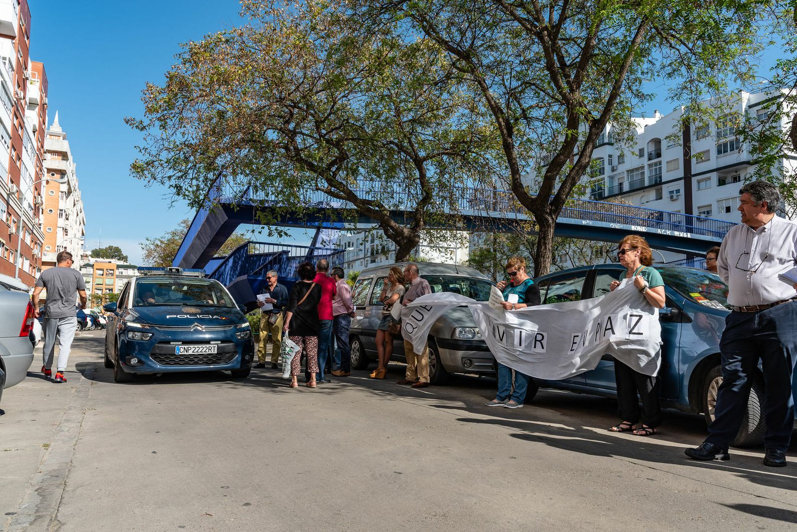 Concentración de los vecinos de Costa de la Luz contra los okupas, este verano.