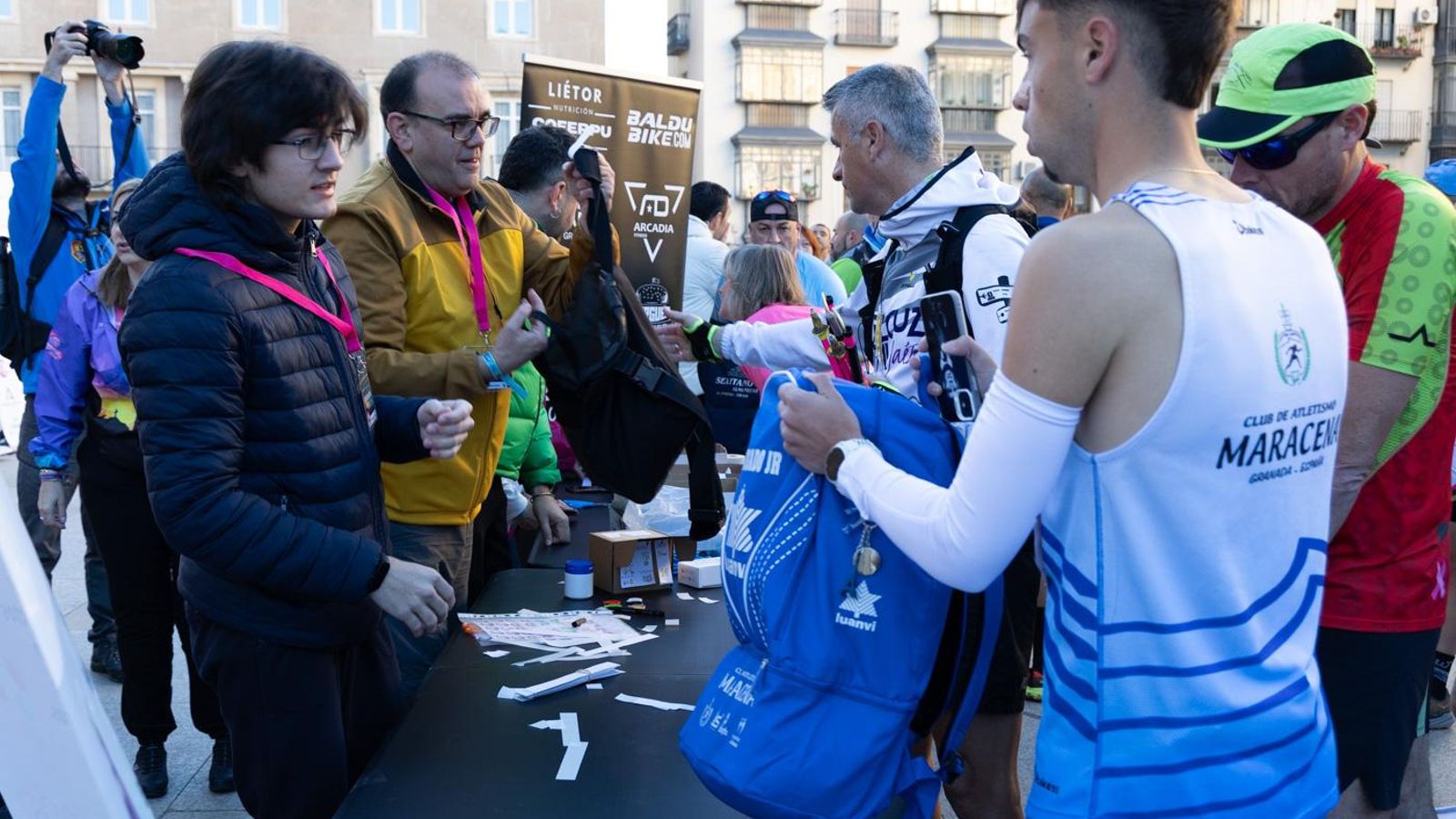 En imágenes: kilómetros para la esperanza de Celia en el CxM Trail Solidario IES Fuente de la Peña (I)