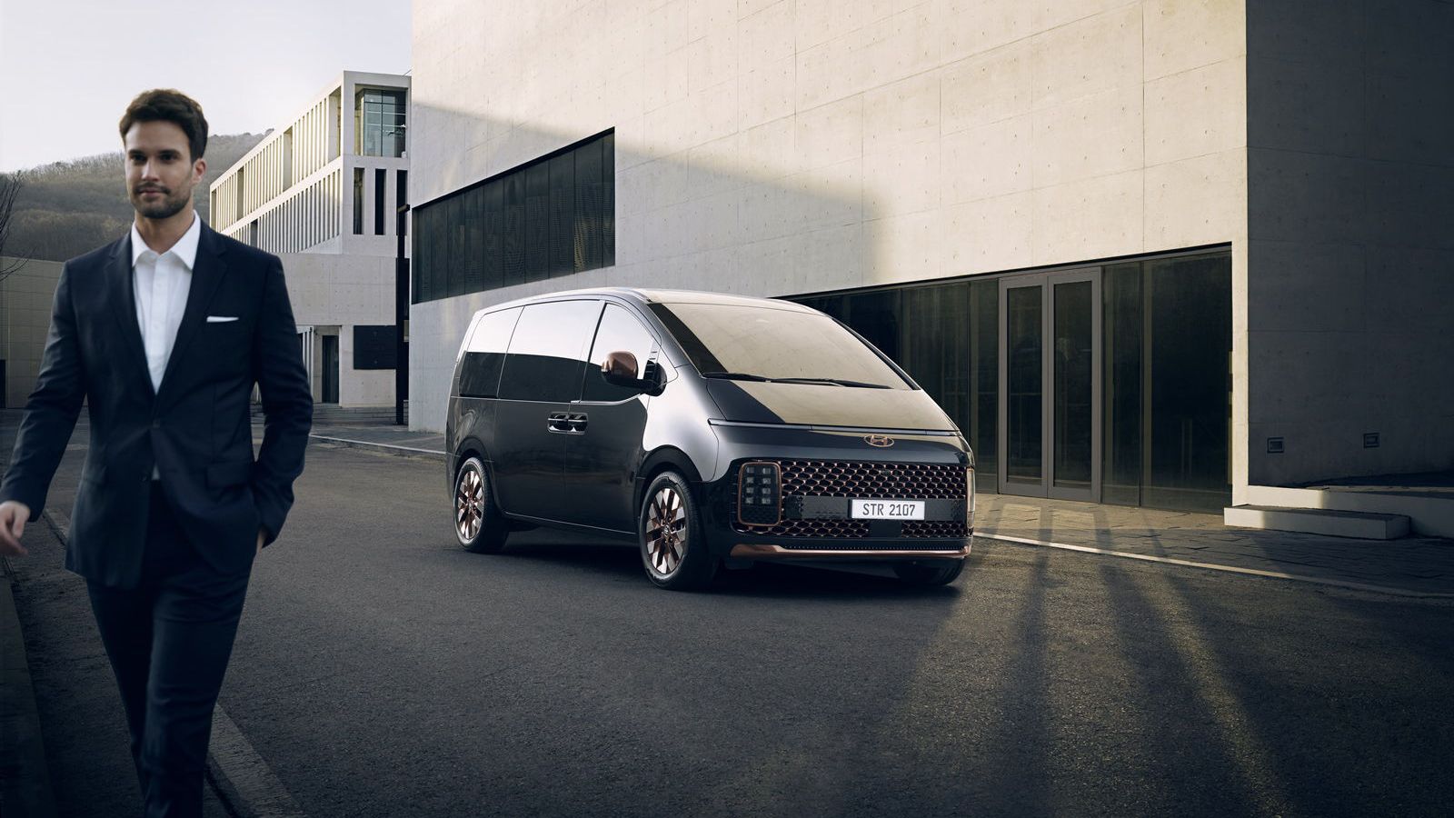 El Staria está disponible en ocho colores exteriores