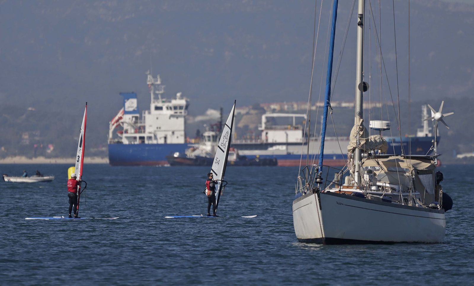 Las fotos de la segunda jornada opa de Andalucía de la clase Windsurfer, en La Línea
