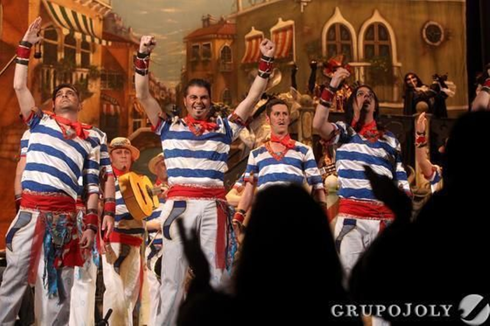 Comparsa 'La Sereníssima'  Foto: Jesus Marin / Lourdes de Vicente