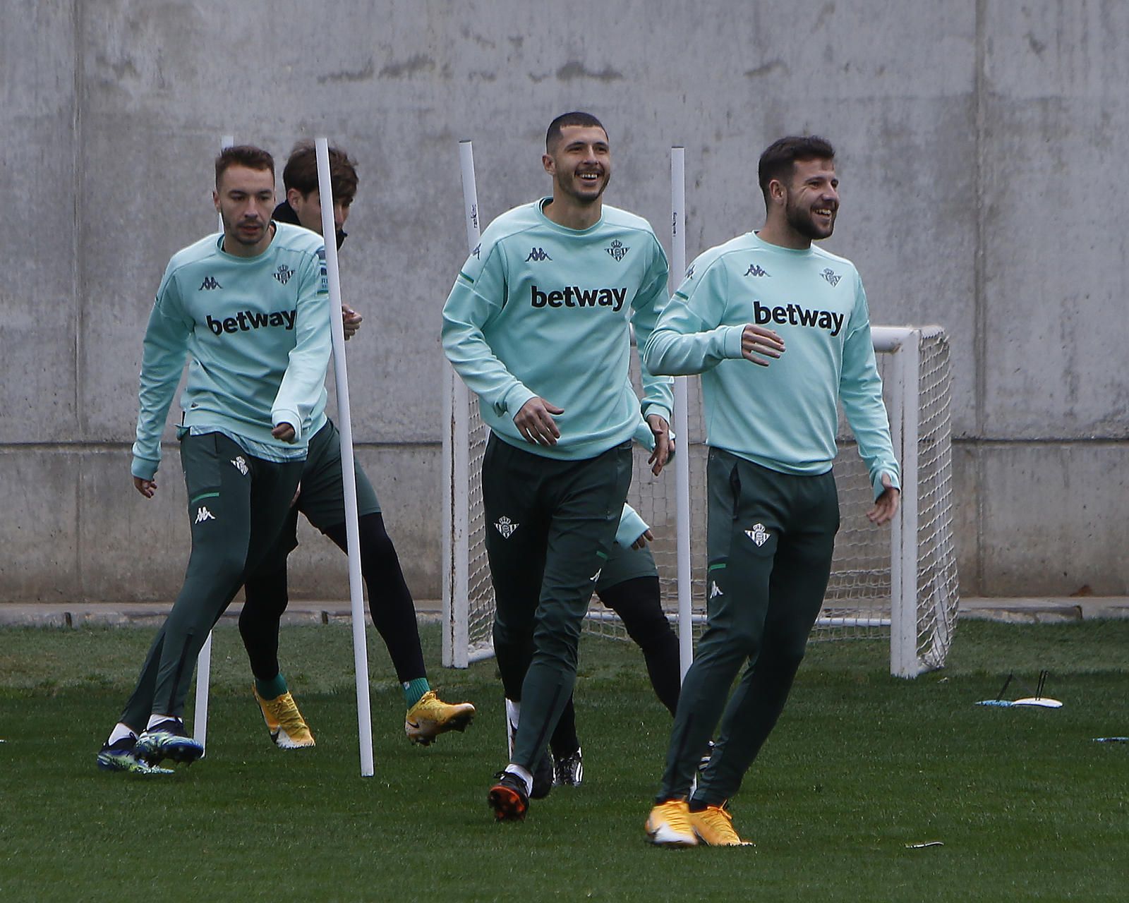 Aitor Ruibal, Guido y Loren, en un entrenamiento.