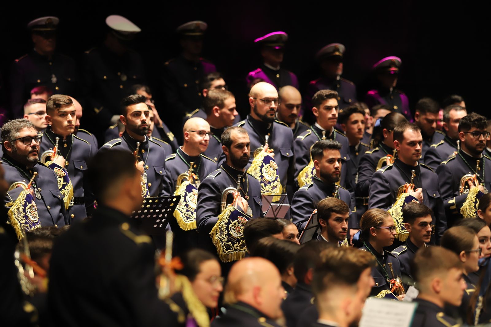 Imágenes del Concierto para presentar la fusión de las bandas de la Expiración y de la Salud , en la Casa Colón de Huelva