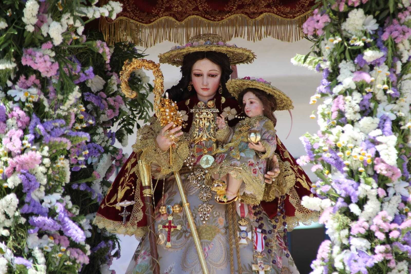 La romería de la Virgen de la Antigua de Hinojosa del Duque, en fotografías