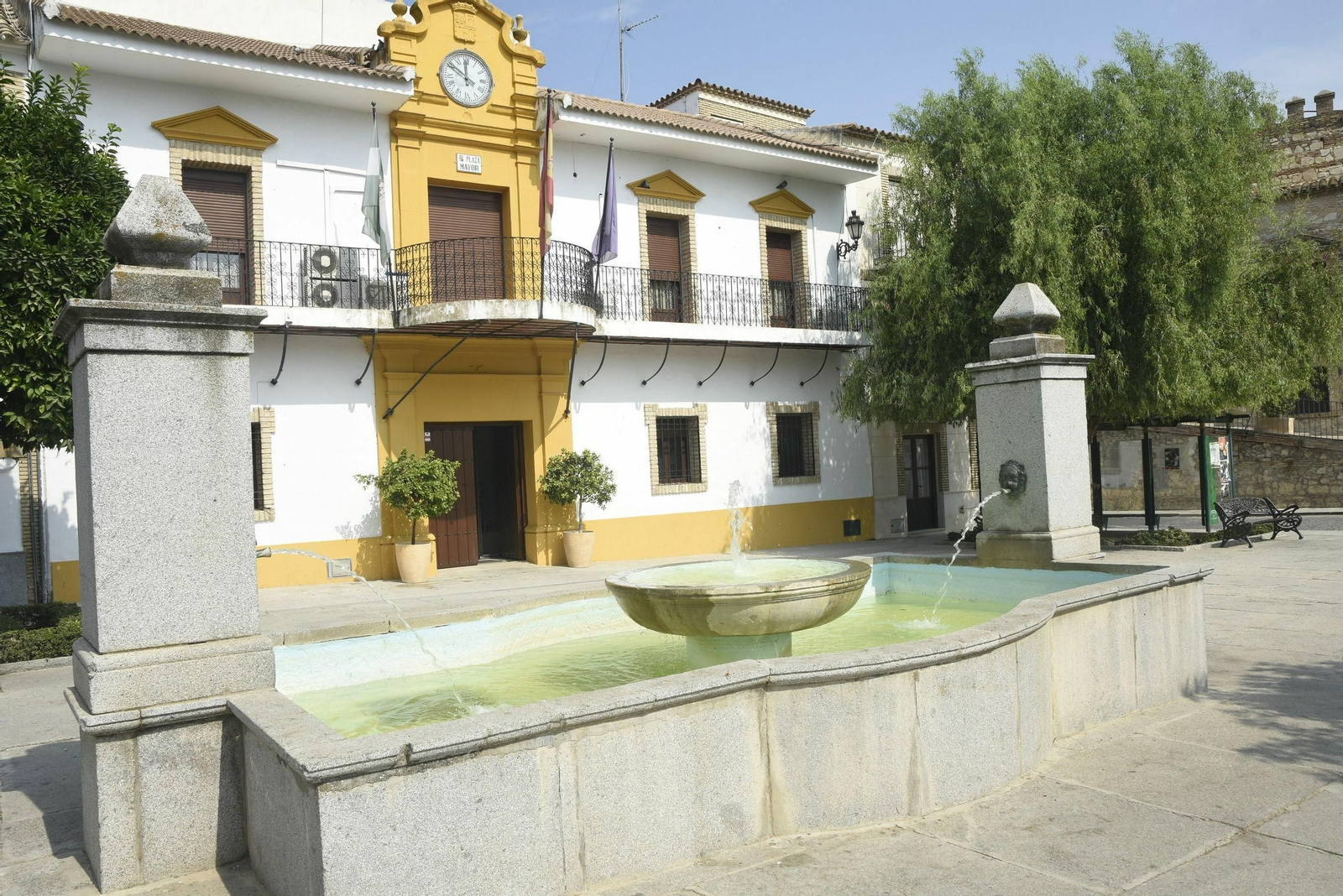 Fachada del Ayuntamiento de Santaella.