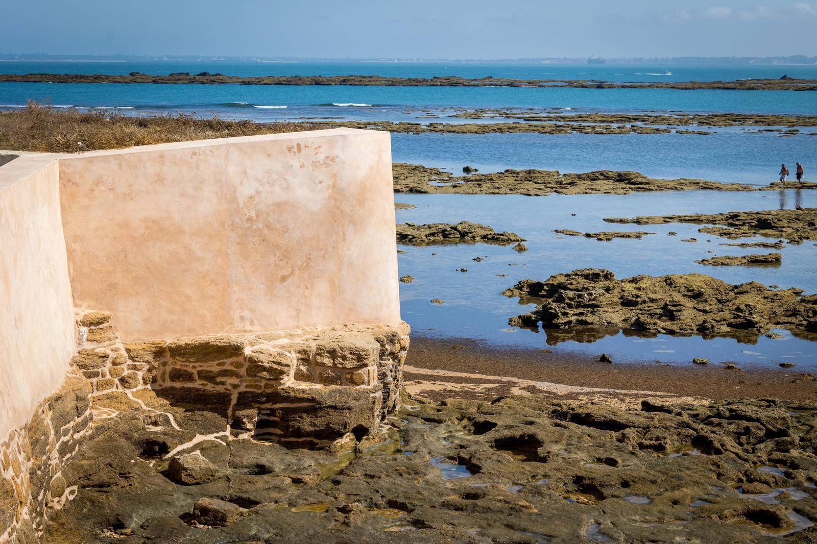 Imágenes del estado del castillo de San Sebastián de Cádiz