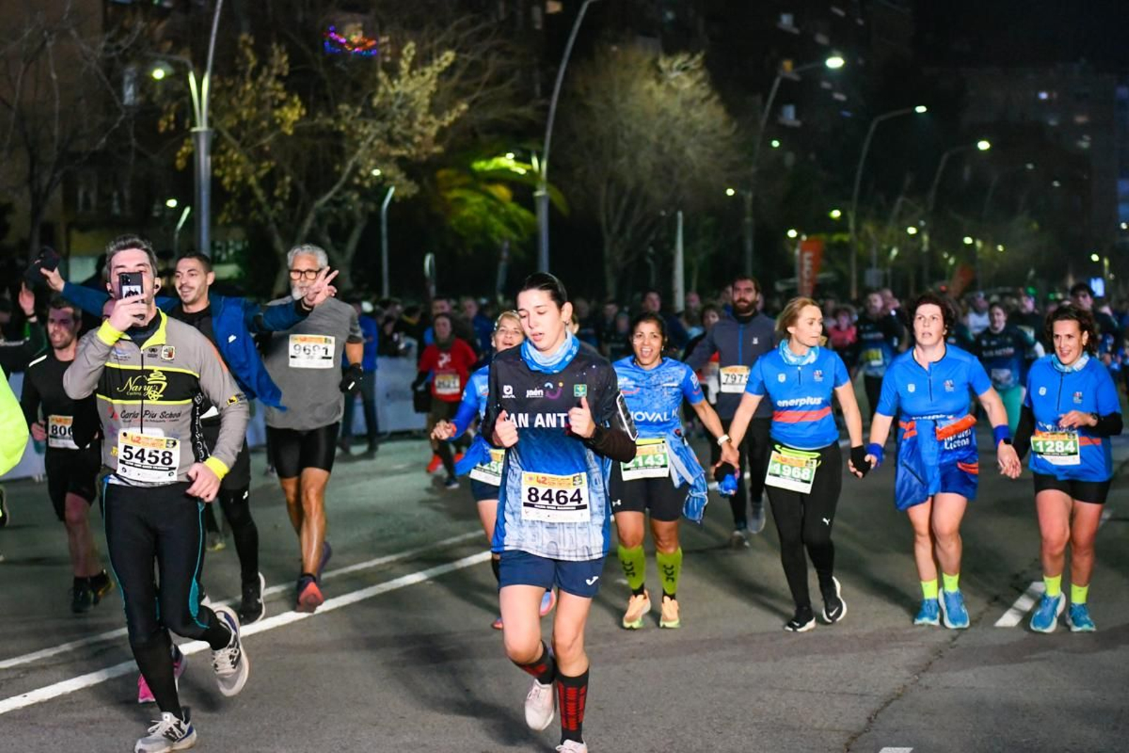 En imágenes: búscate en tu llegada a meta de la Carrera de San Antón 2025 (10)