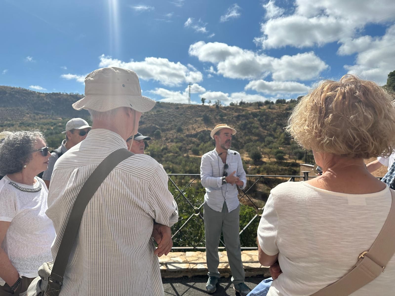 La última ruta del 'Pasea Guadix' por La Peza, en imágenes