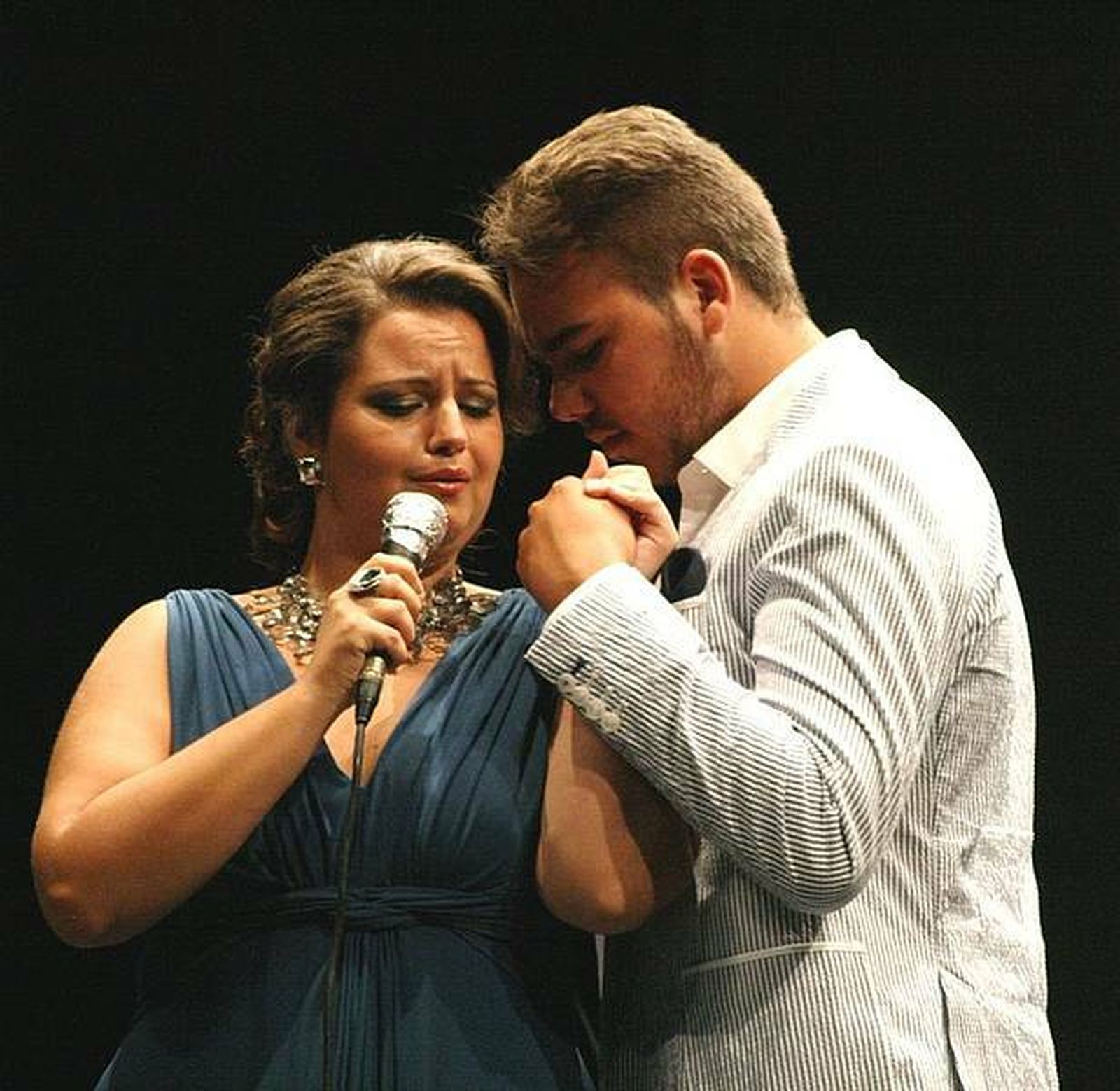 Raúl Aragón y Ana Cristina Benítez protagonizan este espectáculo.