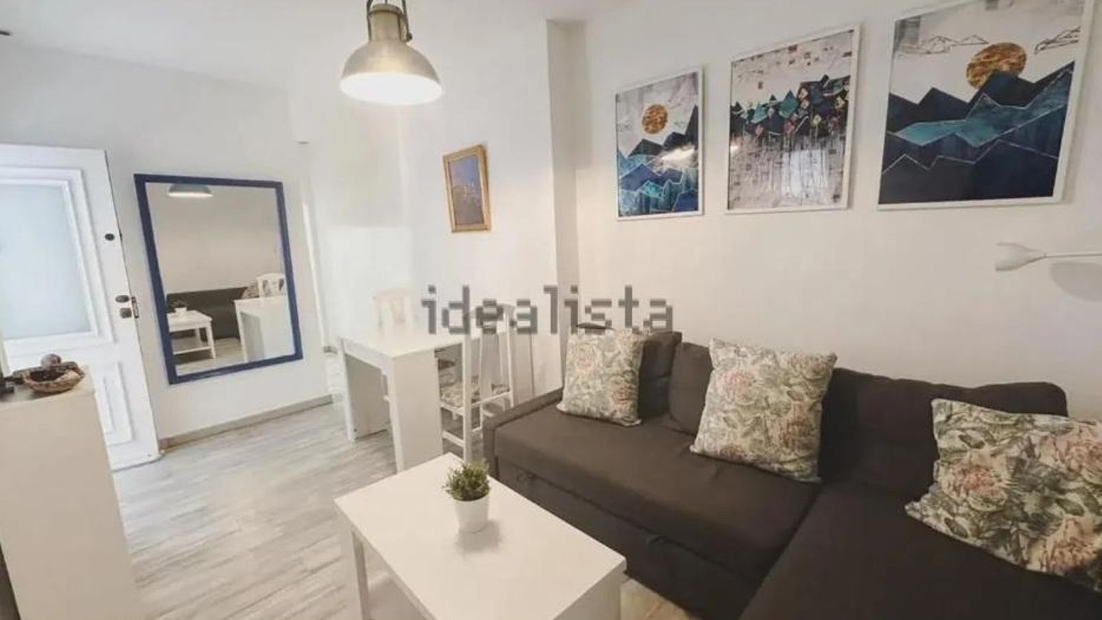 Vivienda en planta baja a 5 minutos del Gran Teatro Falla.