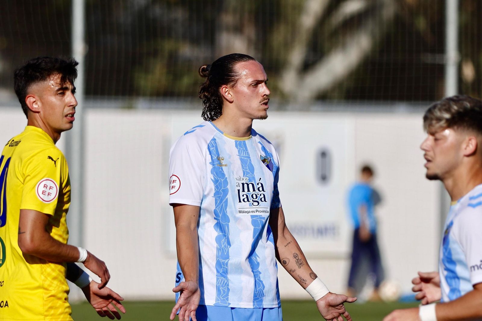 El Atlético Malagueño no pasa del 0-0 con el Marbellí y el Jaén lo celebra