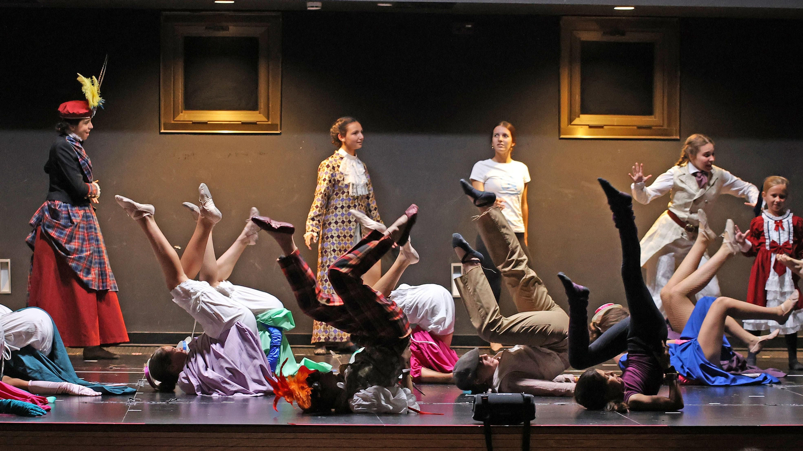 Ensayo del musical 'Ilumíname' de Fredes Insa