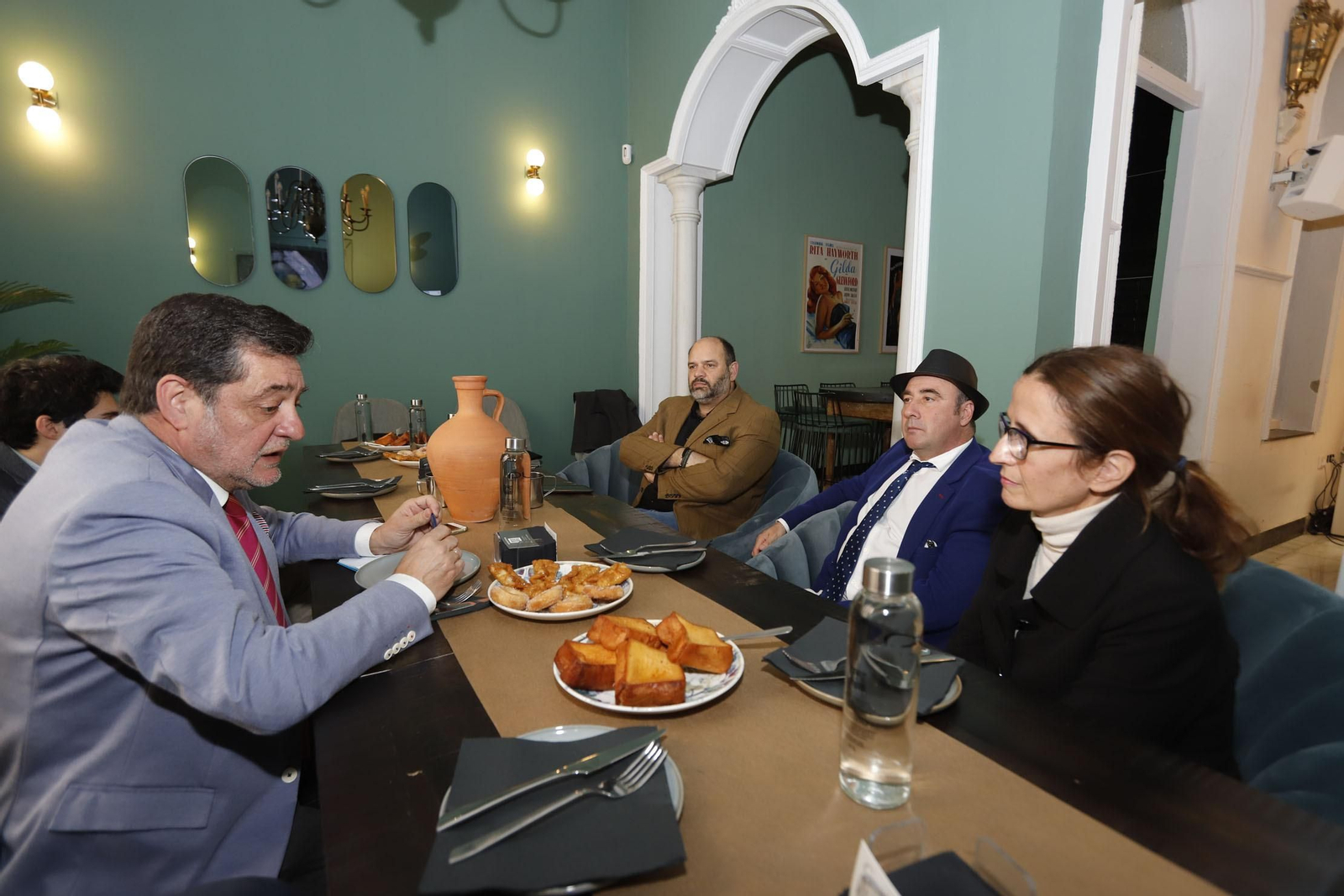 Imágenes de la tertulia "El Aguaó"