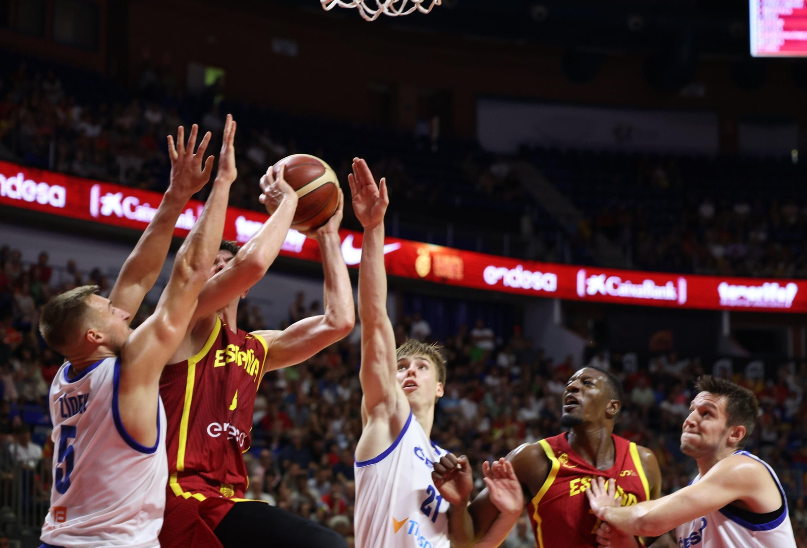 España-República Checa, en fotos