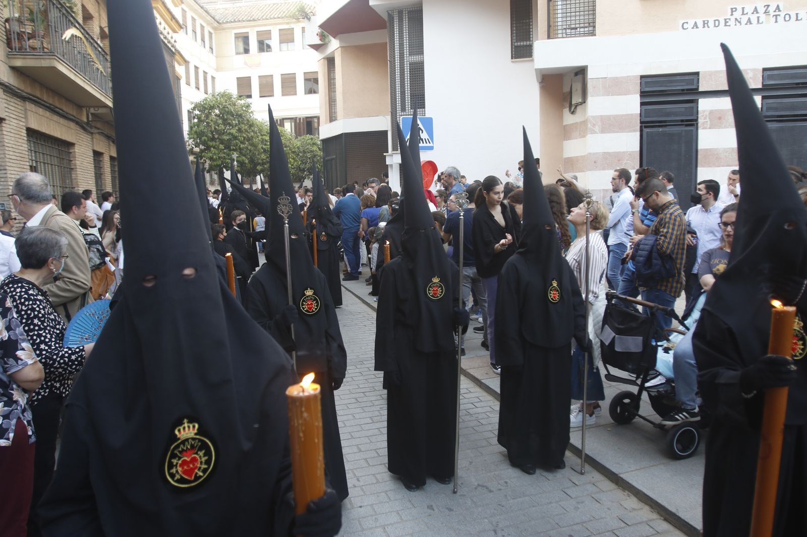 Viernes Santo en Córdoba: la procesión de los Dolores, en imágenes