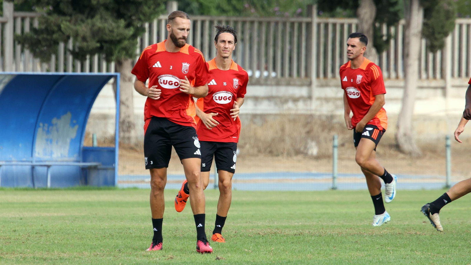 Adolfo es baja para este domingo por un fuerte golpe en el entrenamiento del jueves.