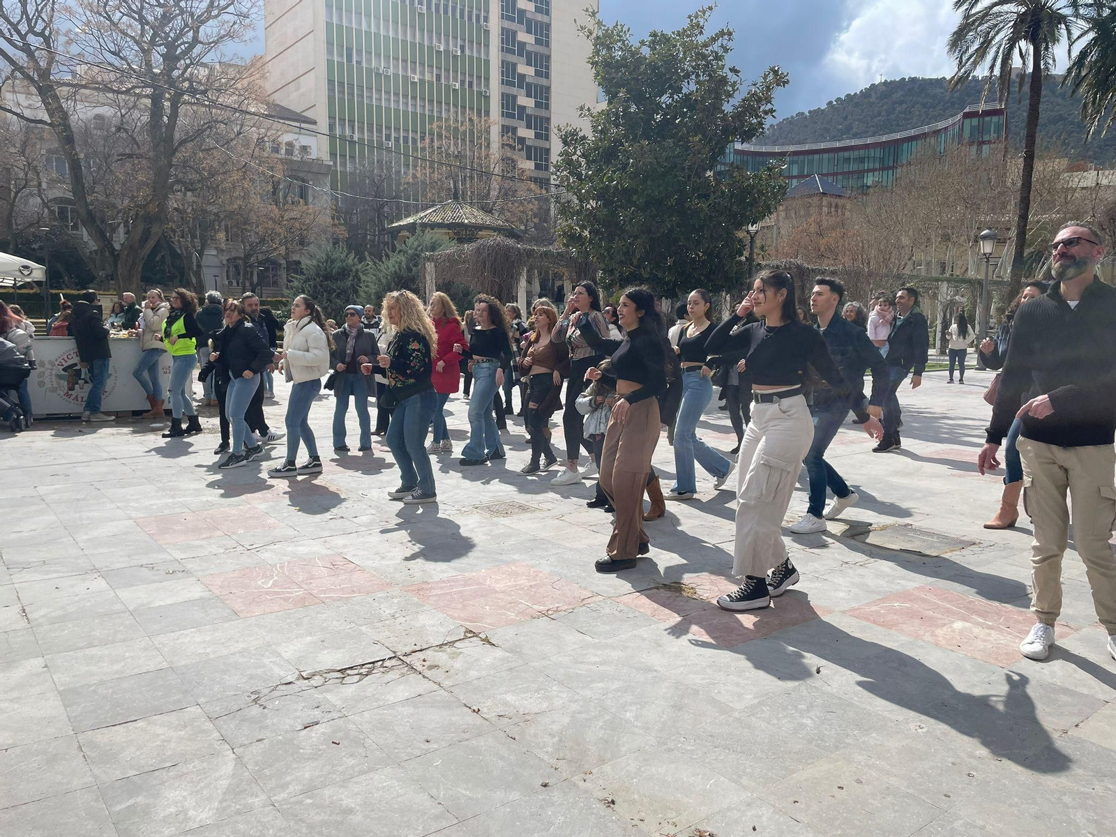 En imágenes: no hay mal tiempo que pueda con el 'Pre-Rumbón' de Jaén