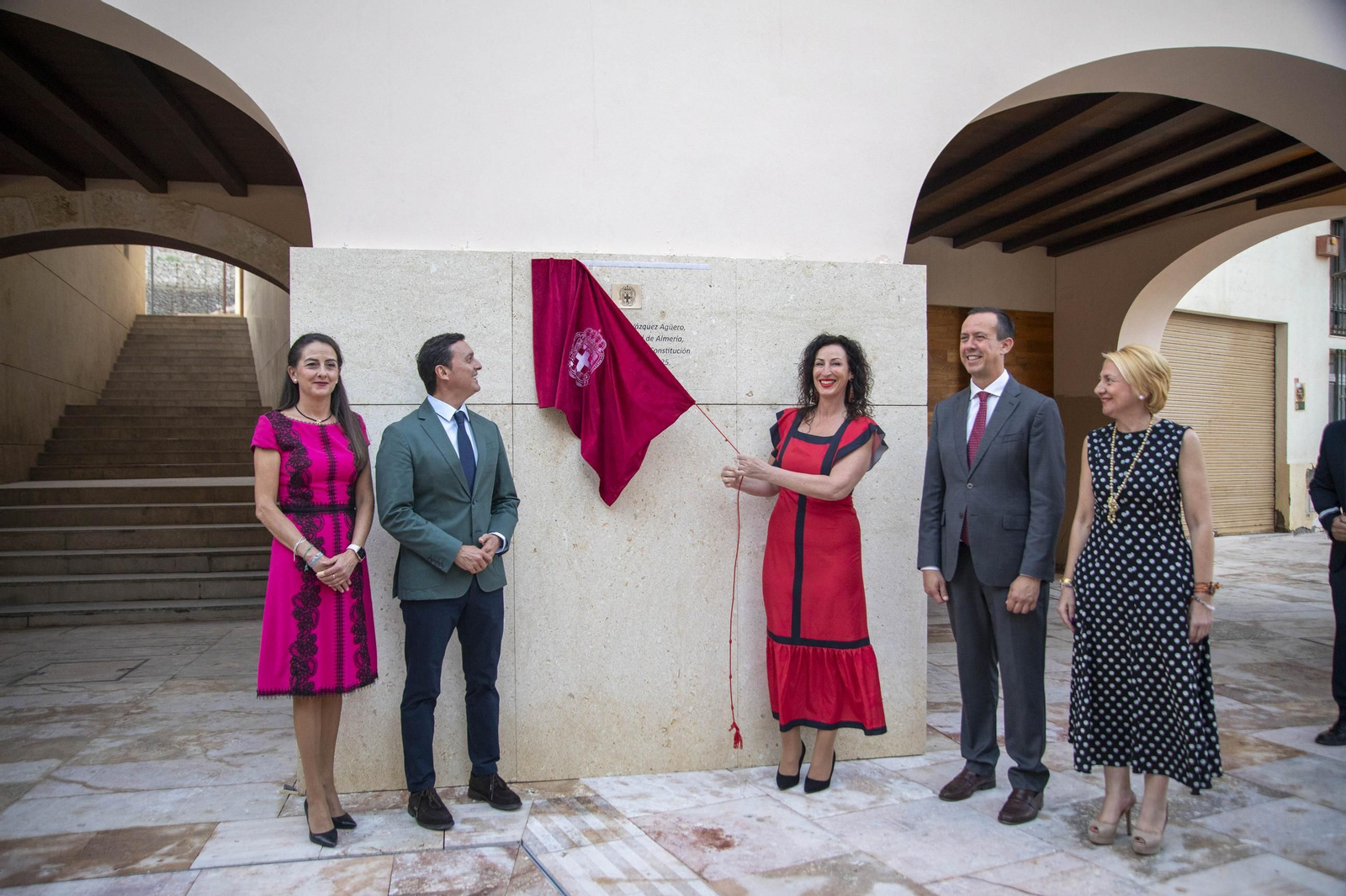Las imágenes de la inauguración de la Plaza de la Constitución en Almería