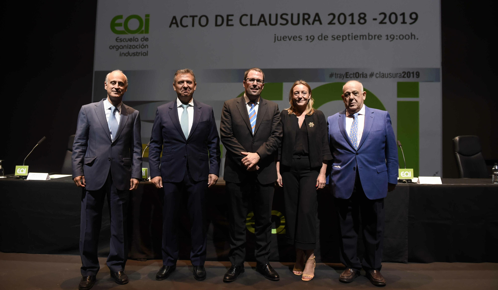 Los participantes en el acto de clausura de la EOI Andalucía.