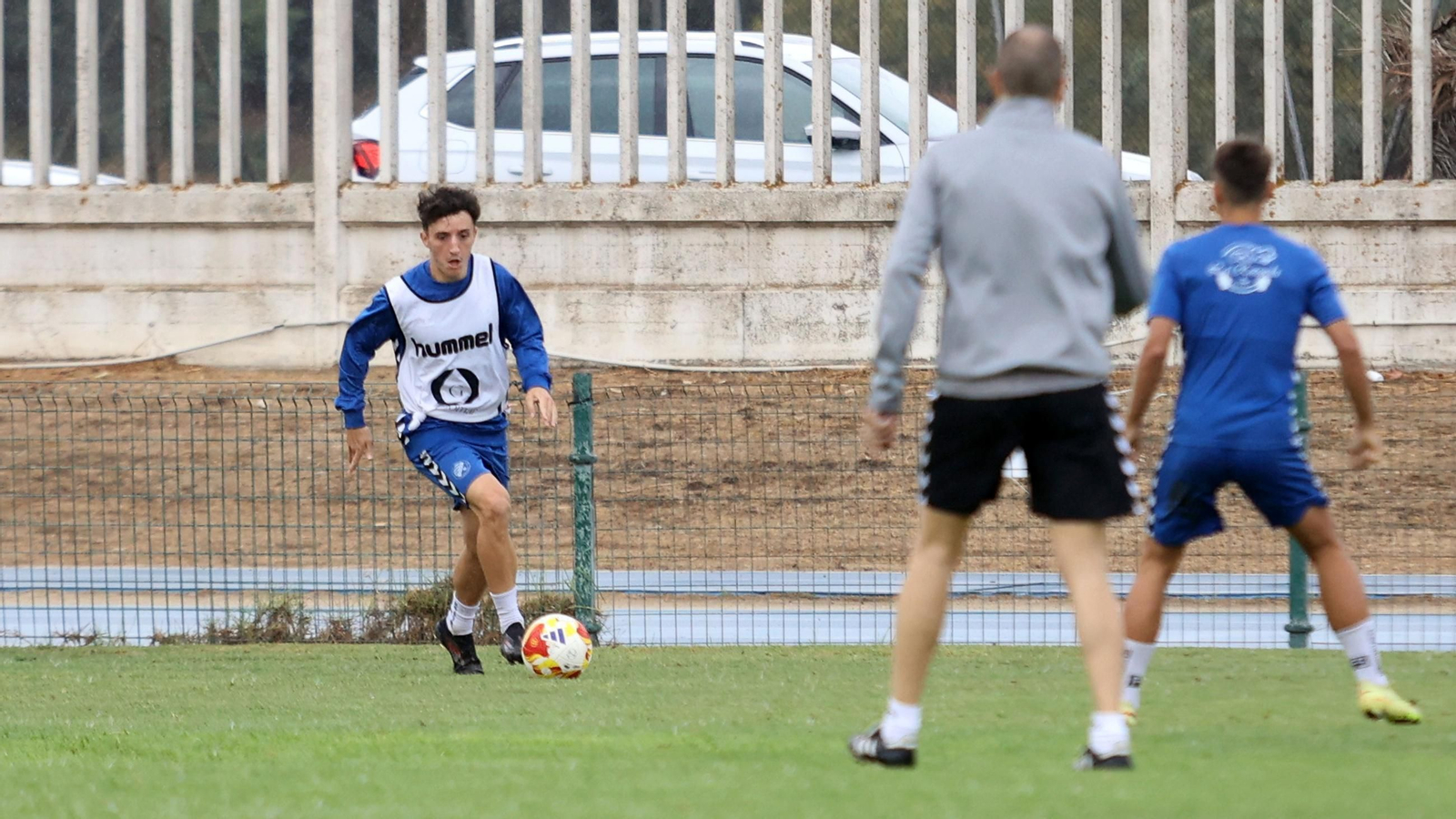 Primer entrenamiento del nuevo entrenador en el Xerez DFC