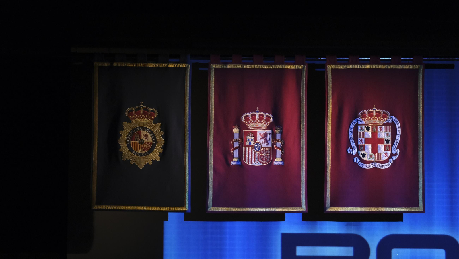 Así ha sido la celebración del Día de la Policía Nacional de Almería en el Maestro Padilla, en imágenes