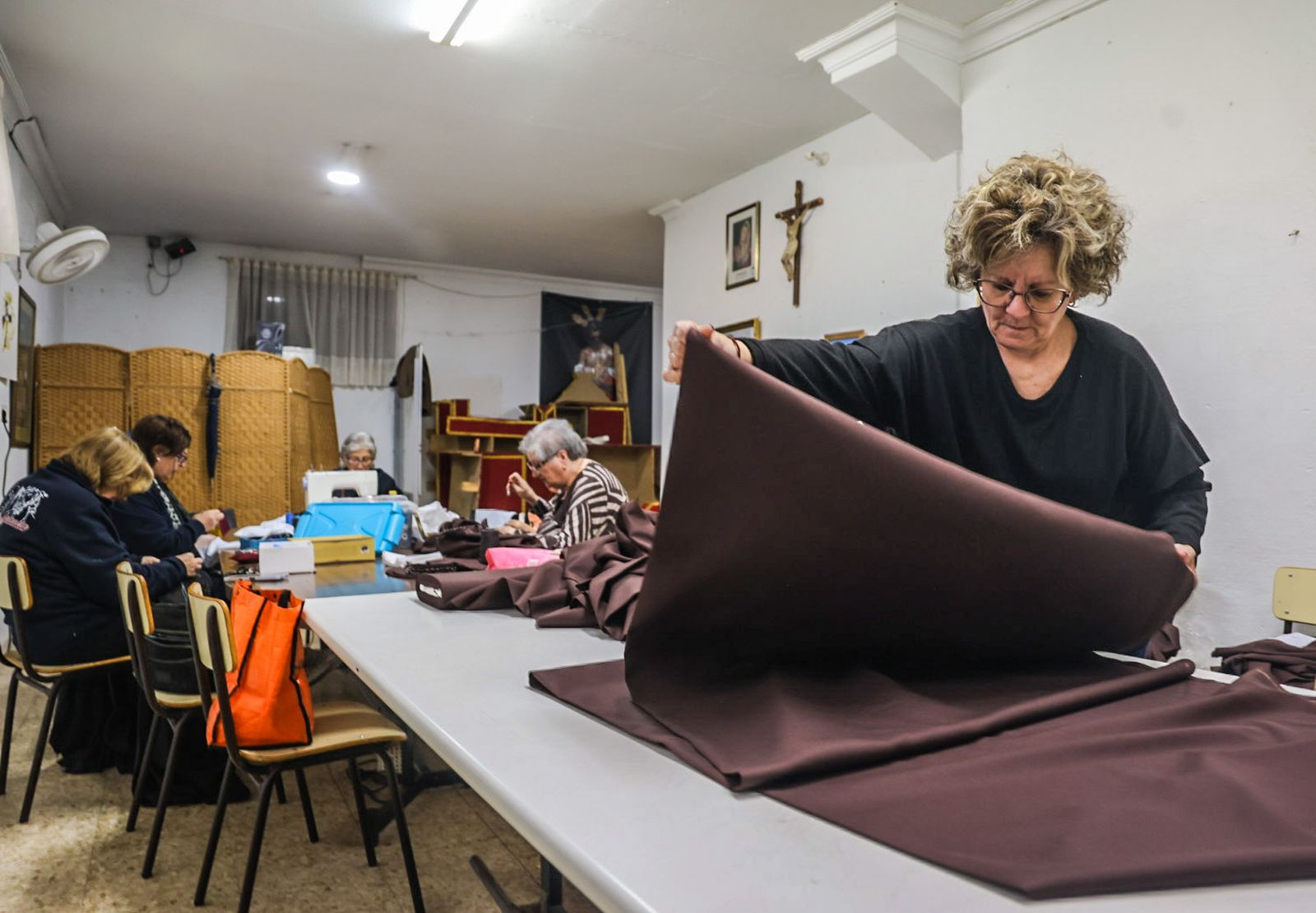Fotografías del alma del taller de costura de la Sentencia