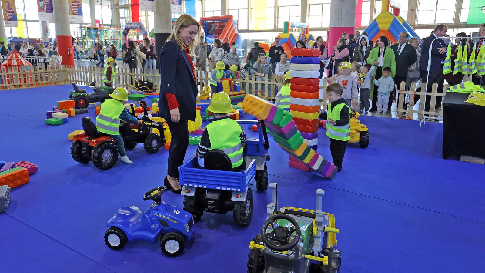 Imágenes del primer día de Juvelandia en Jerez