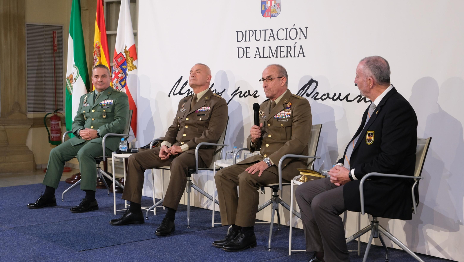 Fotogalería de la reunión de generales de la Brigada Rey Alfonso XIII de La Legión Española