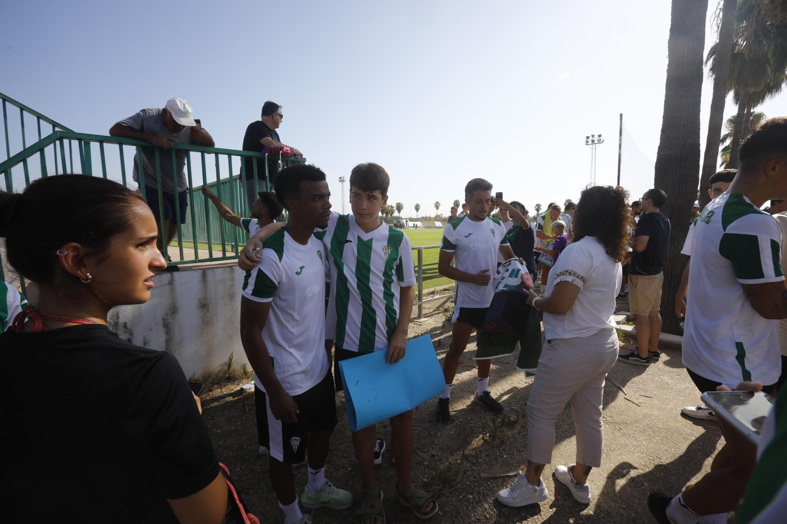 La ilusión puede con el calor en el primer entrenamiento del Córdoba CF
