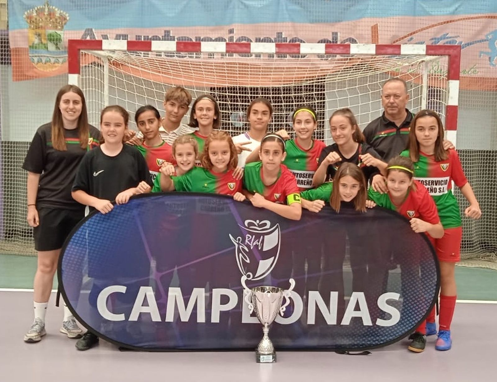 Imágenes de los equipos campeones de Almería de fútbol y fútbol sala