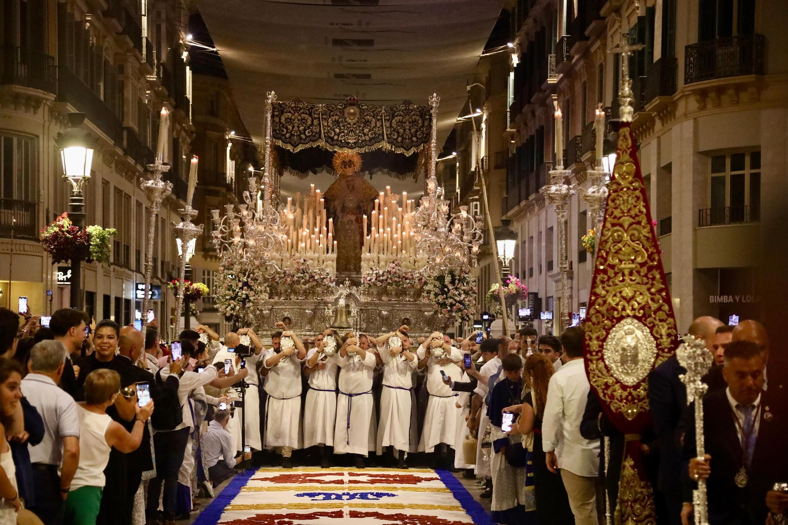 La procesión de la Virgen de la Paz, en fotos