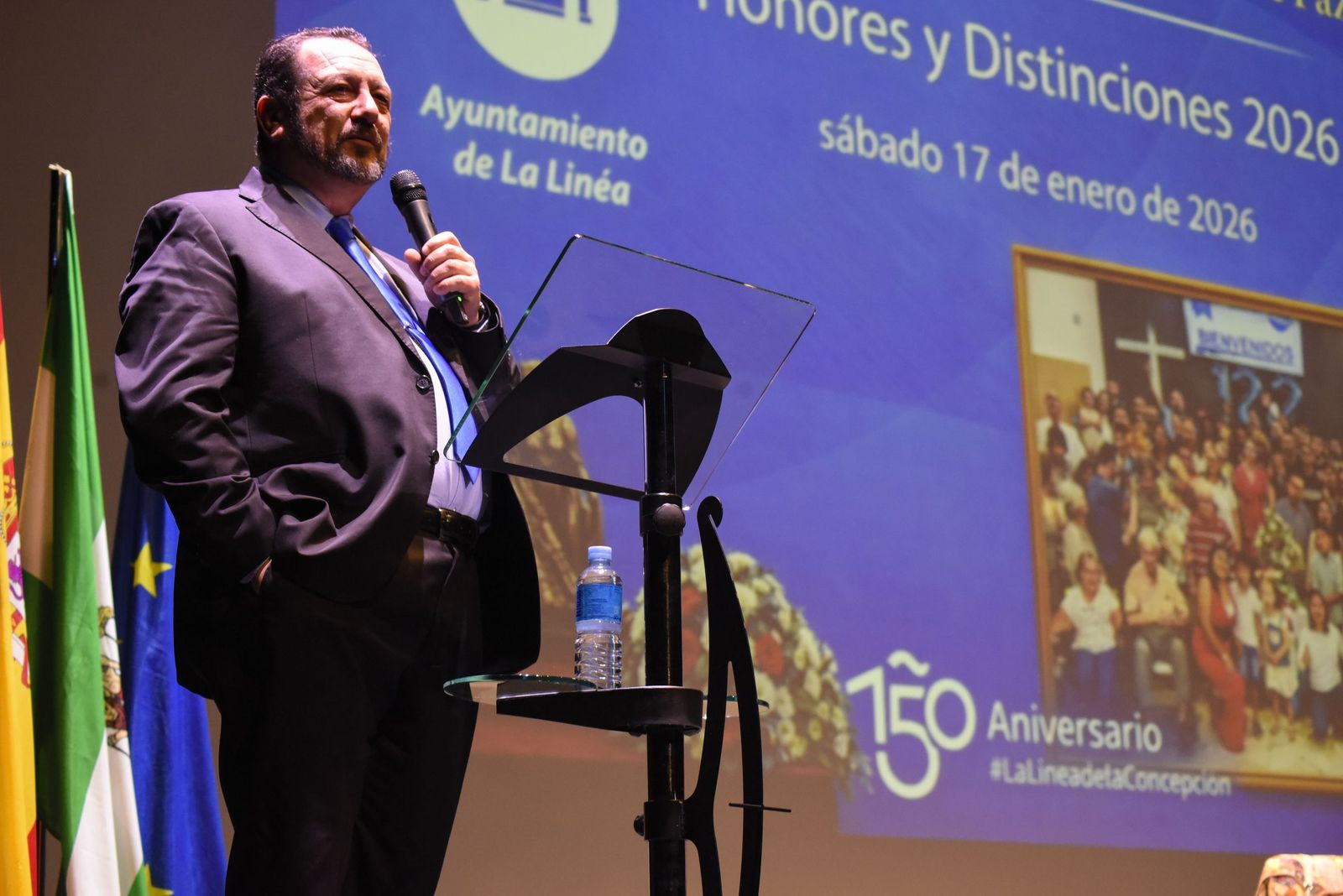 Fotos del Pleno extraordinario de entrega de honores y distinciones por el 156 aniversario de La Línea