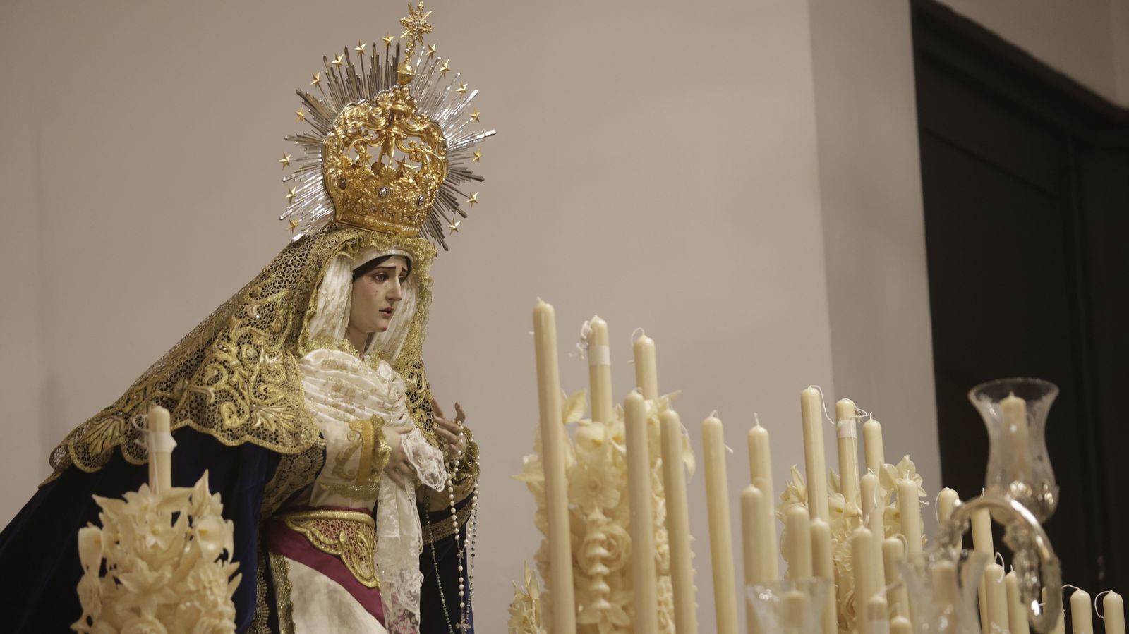 Preparativos en las iglesias de Algeciras para la Magna Mariana, en imágenes