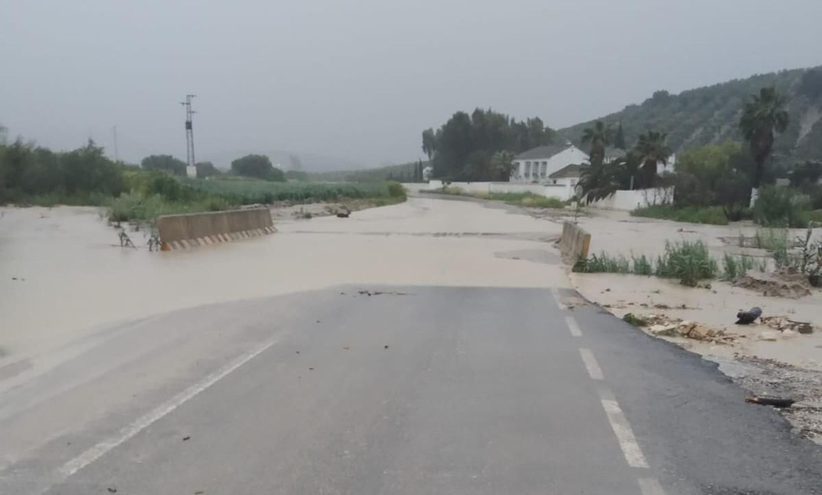 Desbordamiento del arroyo Salado.