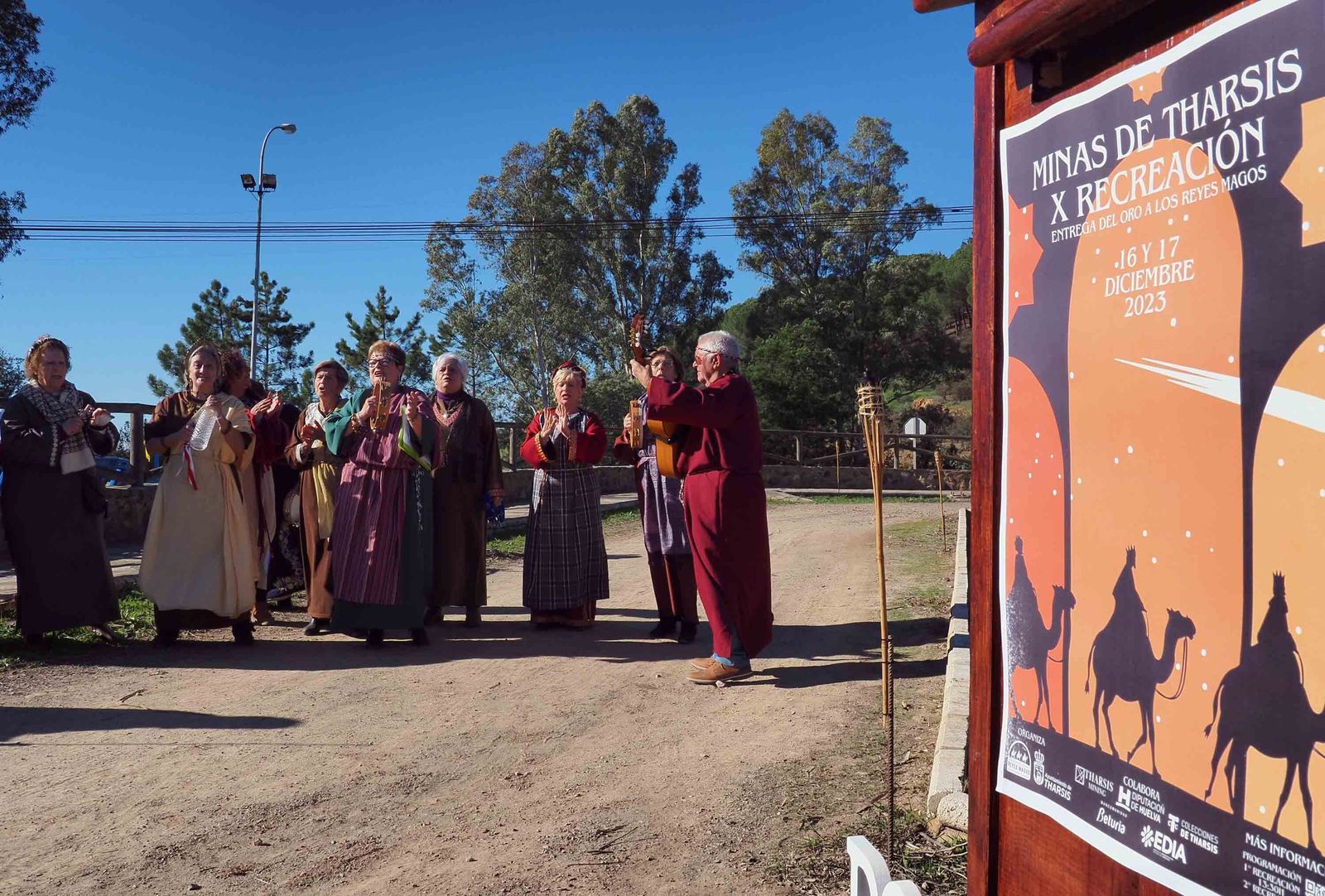 Las mejores imágenes de la recreación en Tharsis de la llegada del oro que llevarán los Reyes Magos a Belén