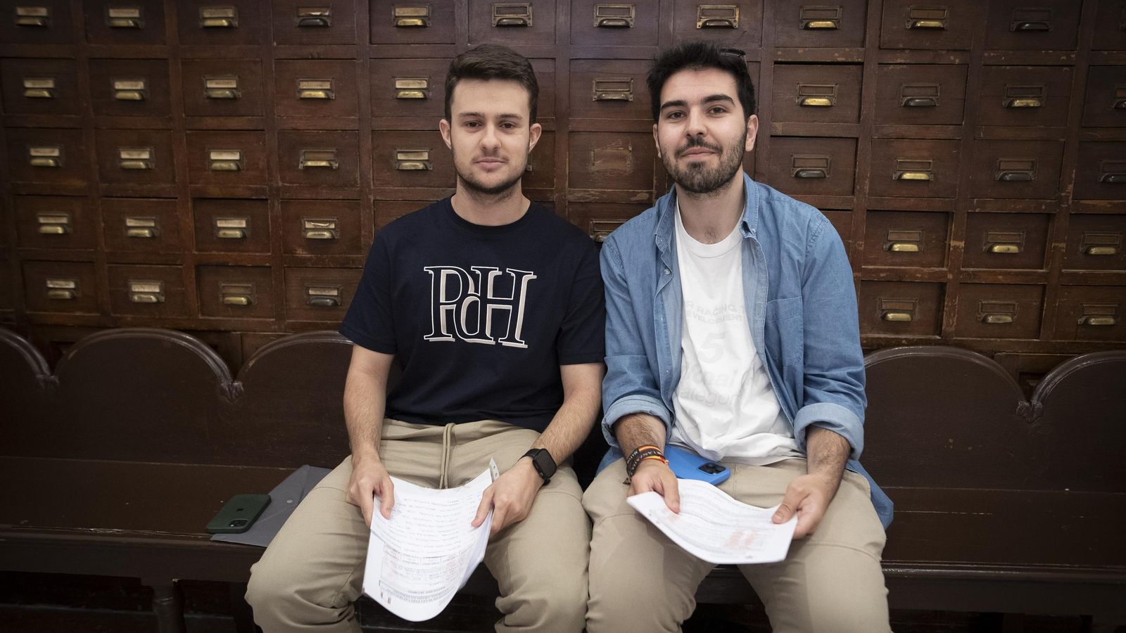 Álvaro Castro y Diego González, en la Secretaría de Derecho.
