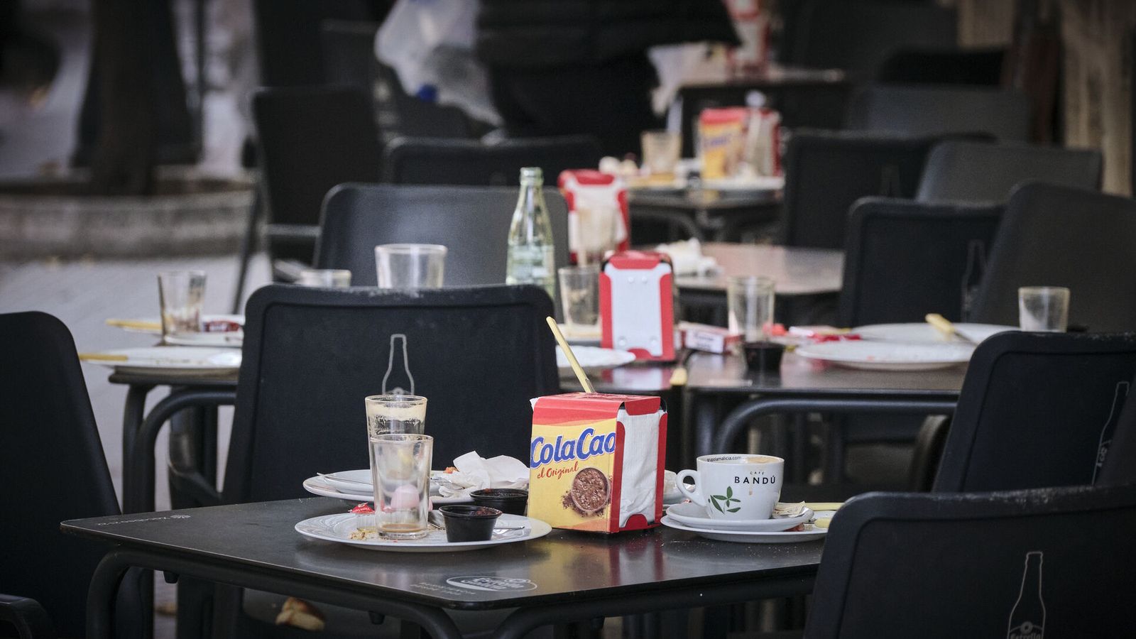 Los negocios hosteleros tienden a generar menos empleos en los municipios más pequeños.