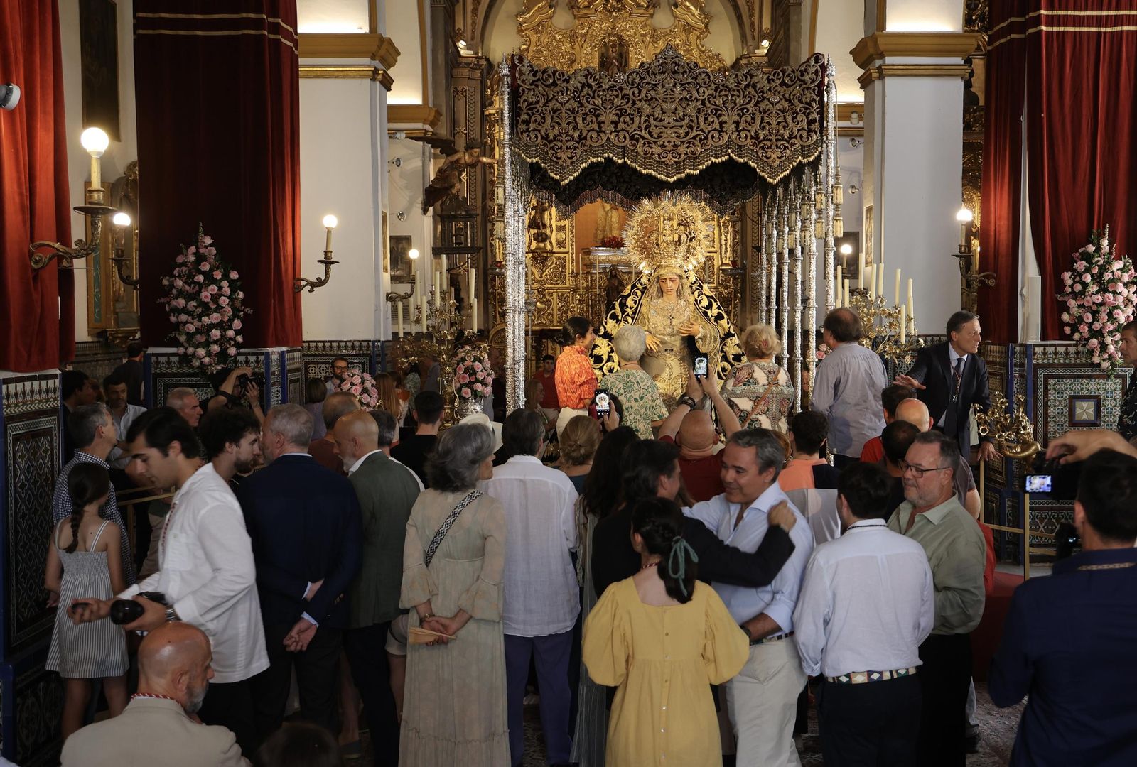 Besamanos de la Virgen de la Amargura