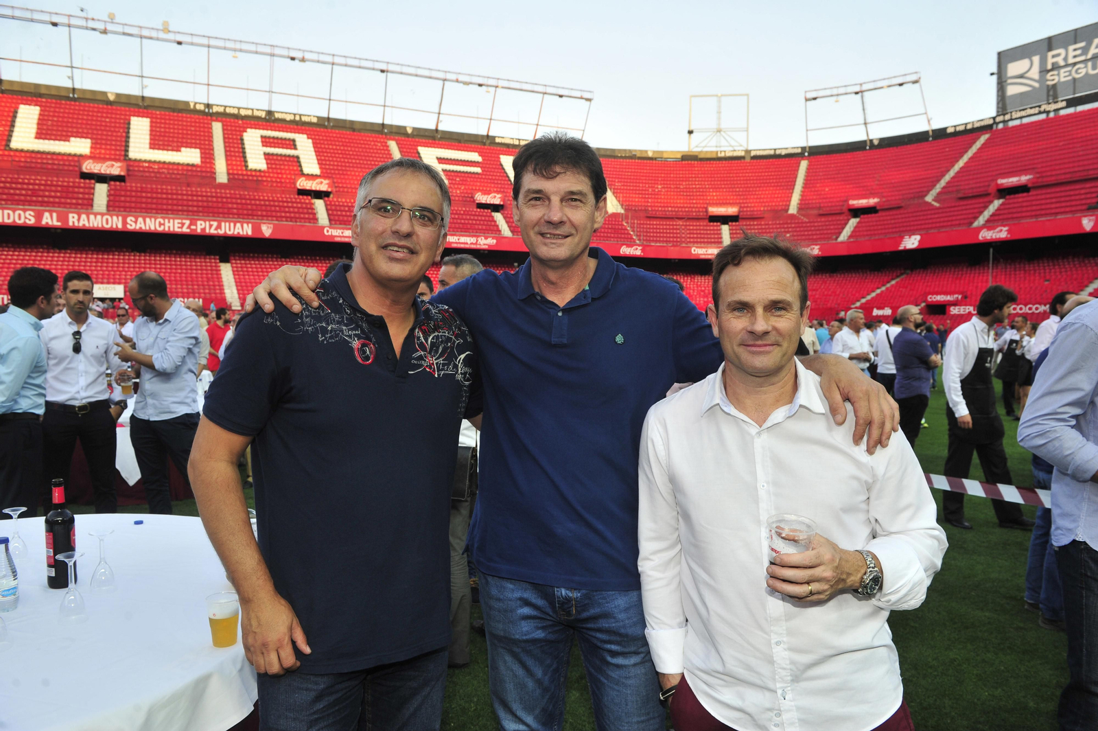 Las imágenes del acto de los 'Fieles de Nervión'