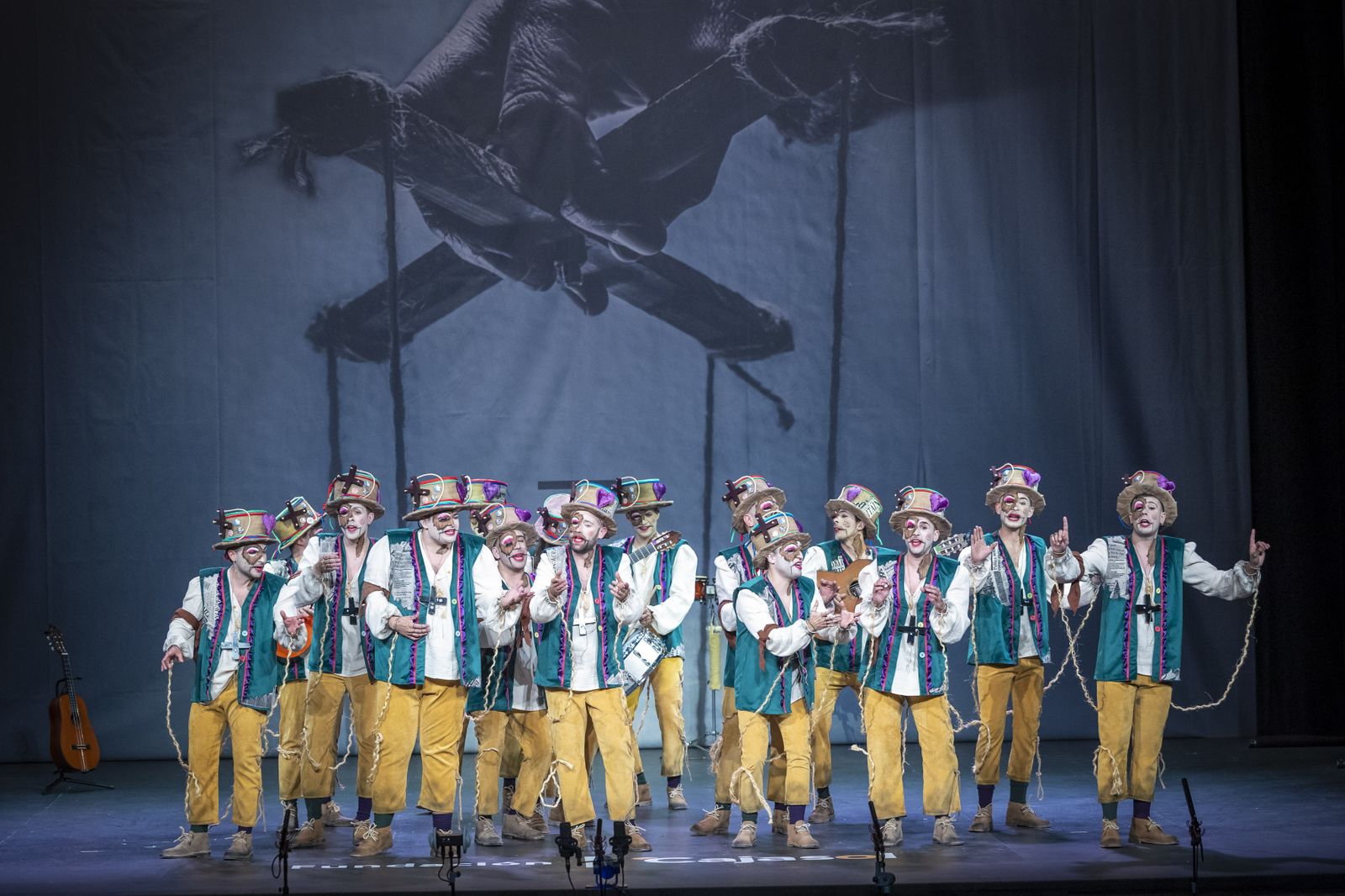 Comparsa 'Los manipulaos'