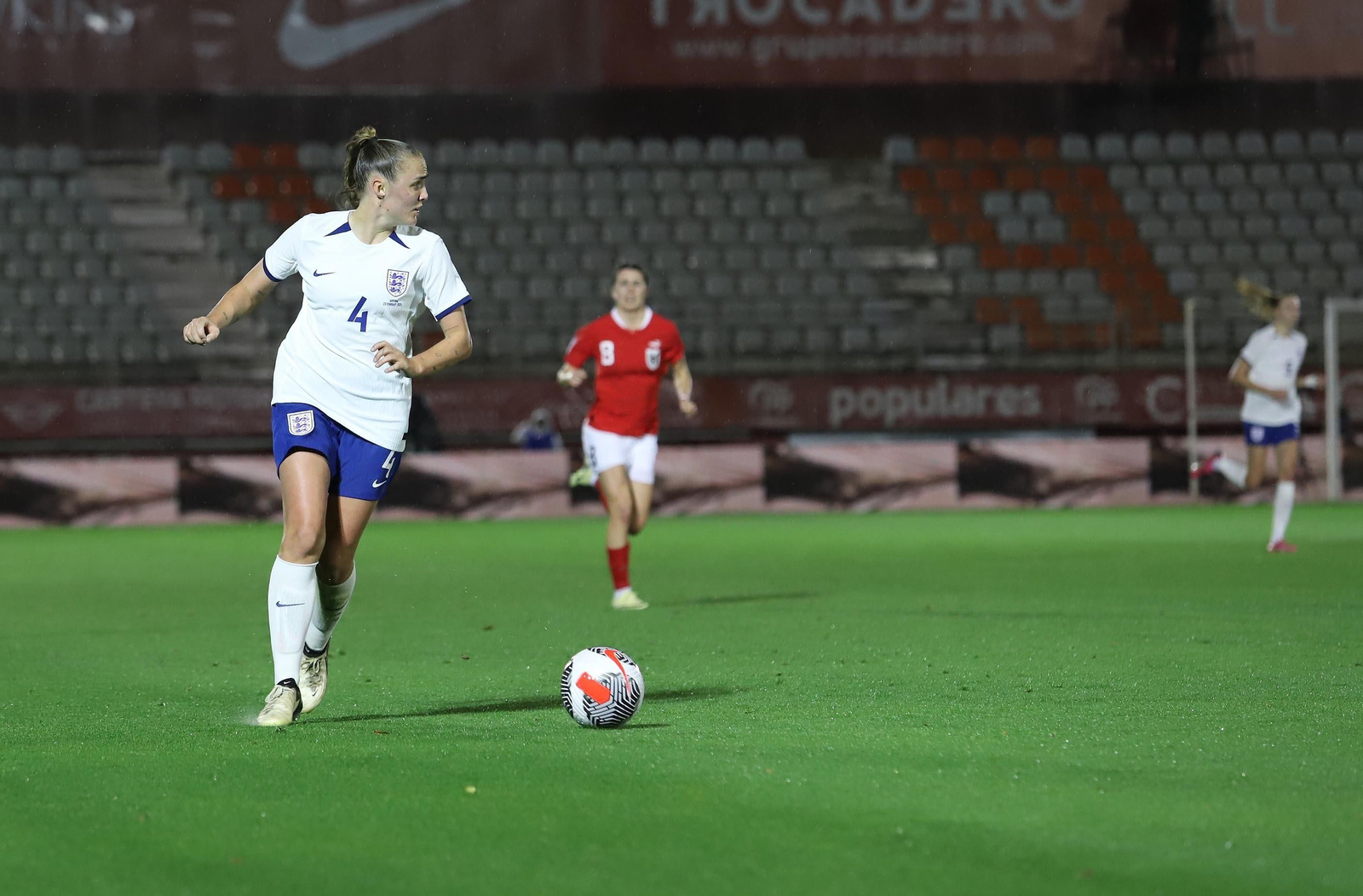 LAS FOTOS DEL AMISTOSO INGLATERRA-AUSTRIA FEMENINO EN ALGECIRAS