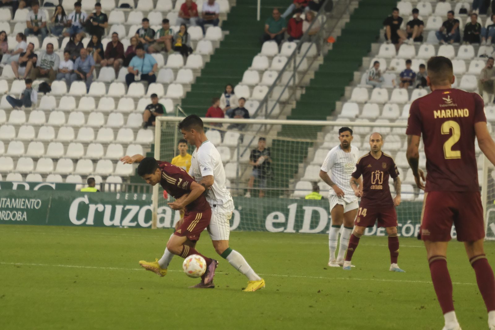 Las mejores fotos del ambiente en El Arcángel en el Córdoba CF - Badajoz