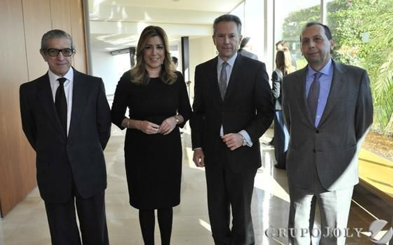 Braulio Medel, presidente de Unicaja; Susana Díaz; José Joly, presidente del Grupo Joly; y José Antonio Carrizosa, director de 'Diario de Sevilla'.

Foto: Belén Vargas/ Juan Carlos Vázquez