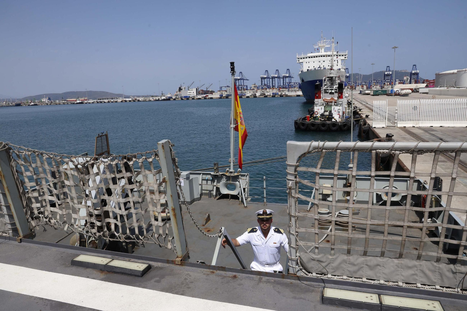Las fotografías de la visita del buque de la Armada "Furor" al Puerto de Algeciras