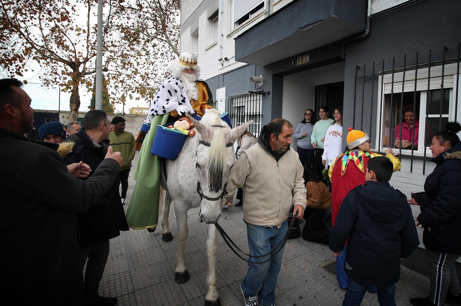 Imágenes de los Reyes Magos en la barriada de la Hispanidad