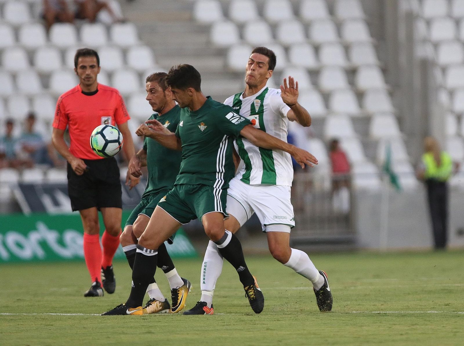 Las imágenes del amistoso Córdoba-Betis