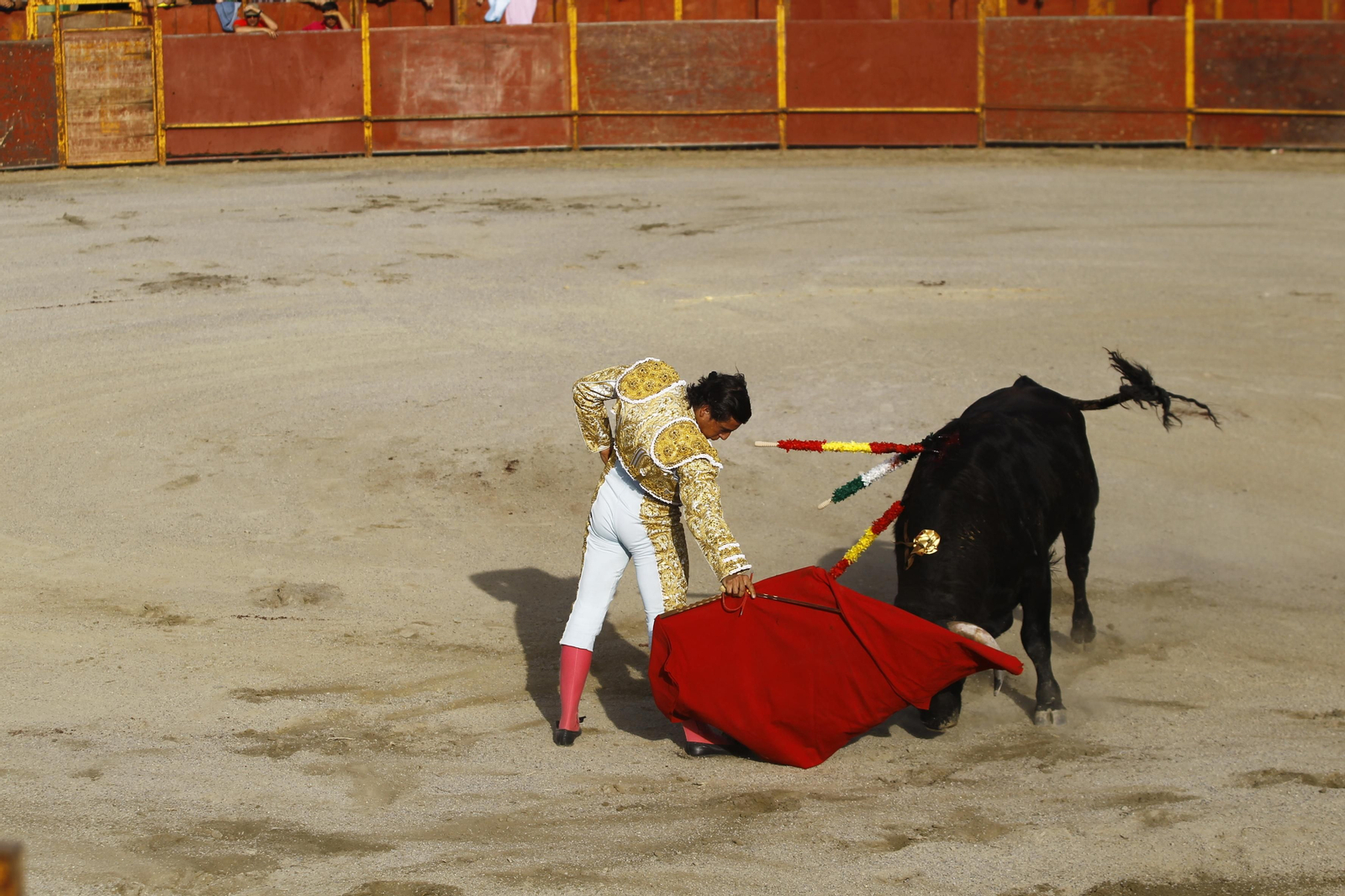 Imágenes de la corrida de toros en las Fiestas de Abrucena.