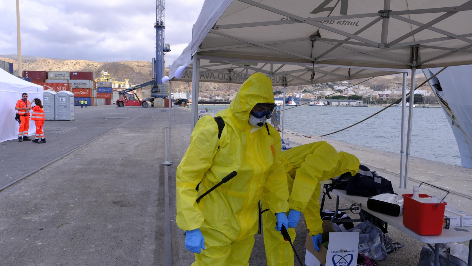 Ejercicio Marsec25 simulacro, en el Puerto de Almería, en imágenes